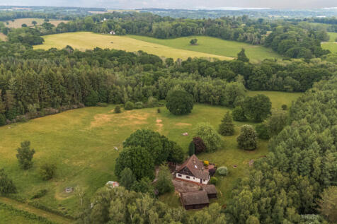 Landford Wood, Salisbury, Wiltshire, SP5 3 bed detached house for sale