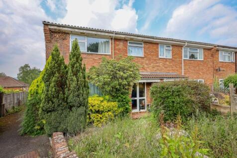 Inwood Road, Liss, Hampshire, GU33 3 bed end of terrace house for sale