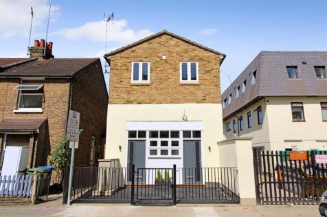 1 bedroom maisonette for sale