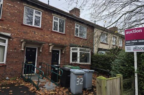 3 bedroom terraced house for sale