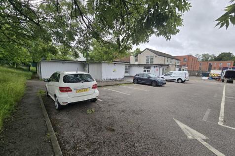Detached house for sale
