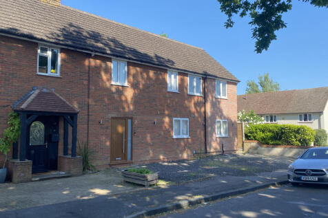 5 bedroom semi-detached house for sale