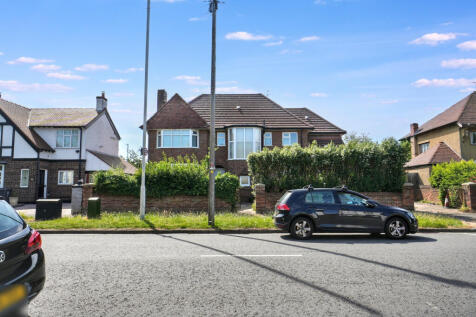6 bedroom detached house for sale