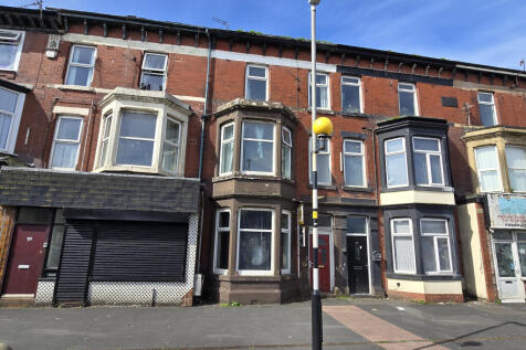 5 bedroom terraced house for sale