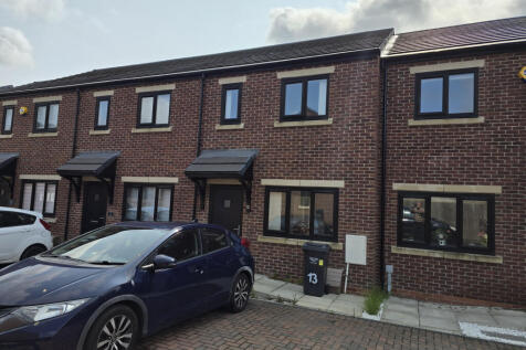 2 bedroom terraced house for sale