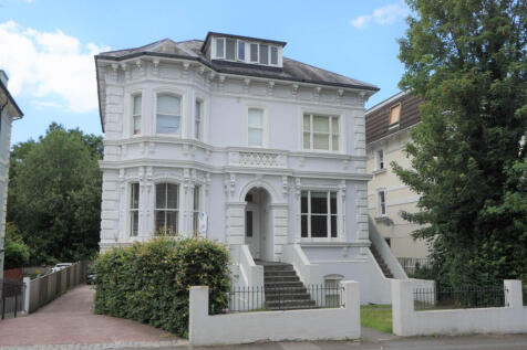 13 bedroom detached house for sale