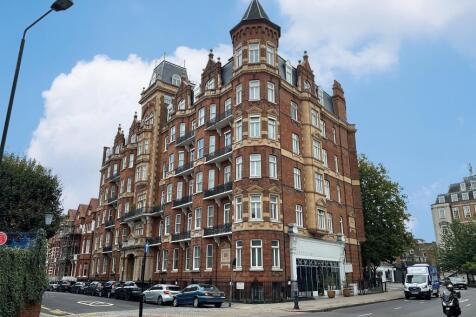 4 bedroom flat for sale