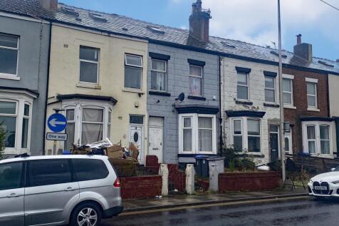 Terraced house for sale