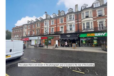 Studio flat for sale