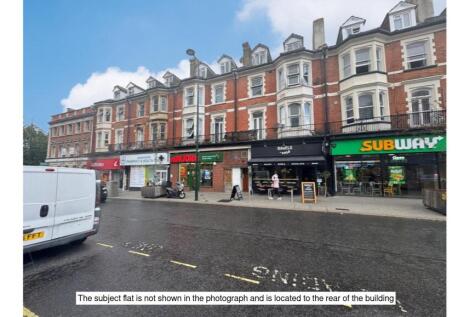 Studio flat for sale