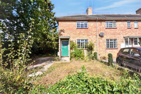 2 bedroom semi-detached house for sale