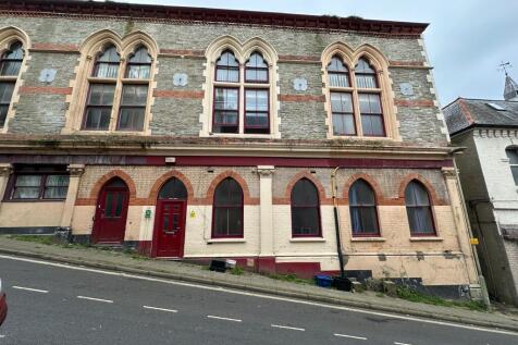 6 bedroom terraced house for sale