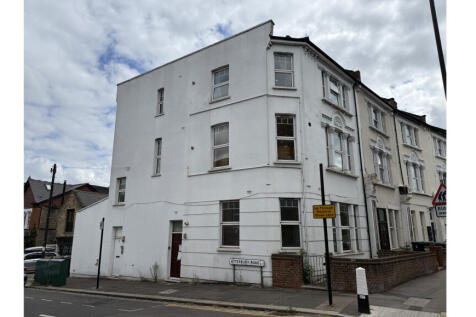 2 bedroom flat for sale