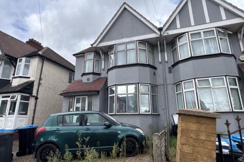 6 bedroom semi-detached house for sale