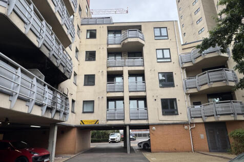 Studio apartment for sale