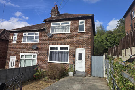 2 bedroom semi-detached house for sale