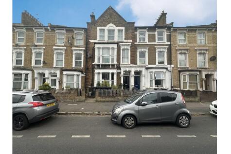 1 bedroom flat for sale
