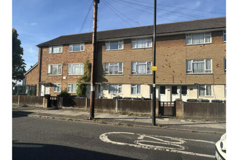 2 bedroom maisonette for sale
