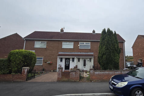 2 bedroom semi-detached house for sale