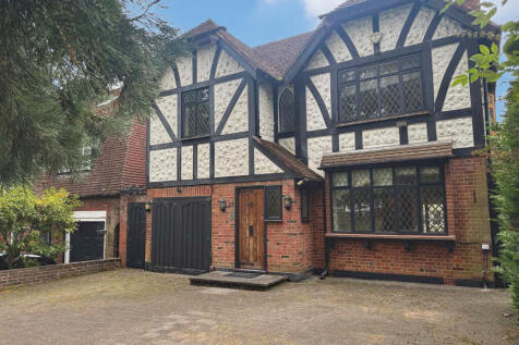 5 bedroom detached house for sale