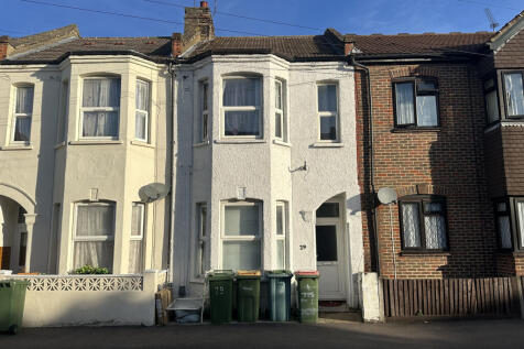 5 bedroom terraced house for sale