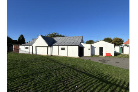 2 bedroom detached house for sale