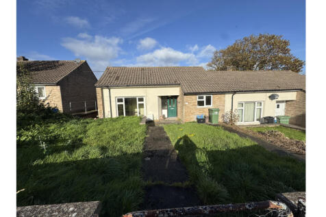 2 bedroom semi-detached house for sale