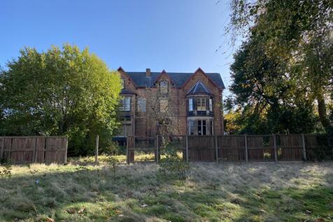 10 bedroom detached house for sale