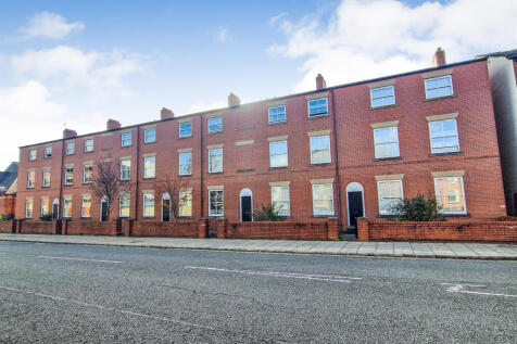 24 bedroom detached house for sale