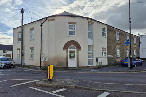 6 bedroom block of apartments for sale