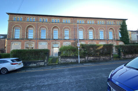 17 bedroom block of apartments for sale