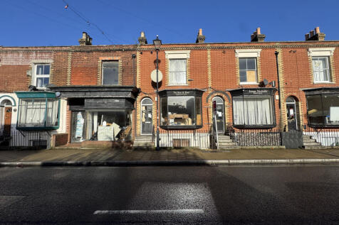 6 bedroom block of apartments for sale