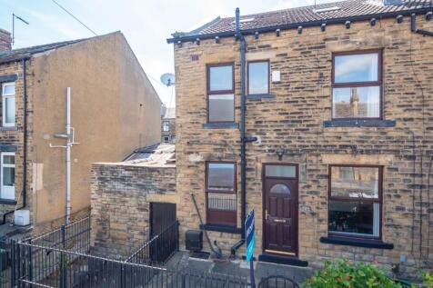 Pembroke Road, Pudsey, LS28 2 bed end of terrace house for sale