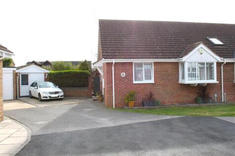 2 bedroom semi-detached bungalow for sale