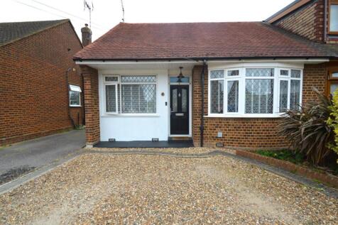 2 bedroom semi-detached bungalow for sale