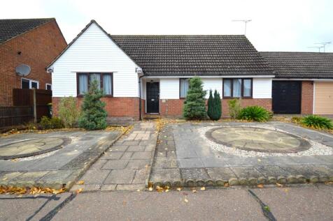 Wedgwood Way, Rochford 3 bed detached bungalow for sale