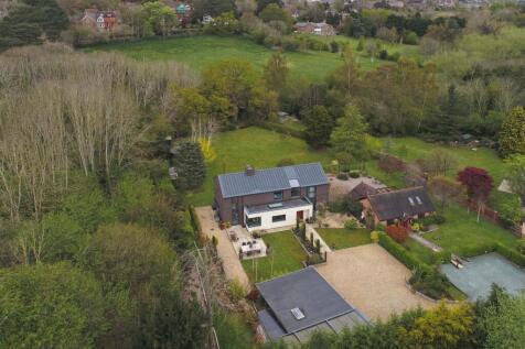 Red Barn Lane, Shrewsbury 4 bed detached house for sale