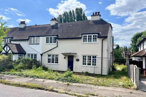 2 bedroom semi-detached house for sale