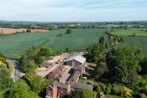 Hartlebury, Kidderminster... 6 bed property with land for sale