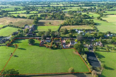 Hanley Swan, Worcestershire 3 bed bungalow for sale