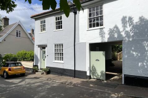 5 bedroom end of terrace house for sale