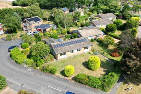 5 bedroom detached bungalow for sale