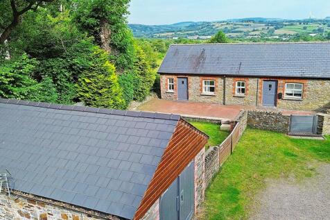 Llantrisant, Pontyclun CF72 2 bed detached house for sale