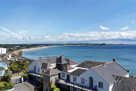 Penrose Court, Penzance TR18 2 bed apartment for sale