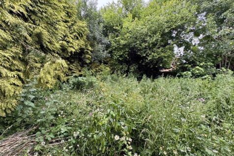 Boundary Road, Wooburn Green HP10 Property for sale