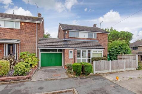 2 bedroom link detached house for sale