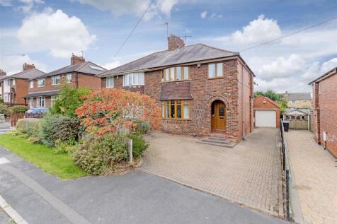 3 bedroom semi-detached house for sale