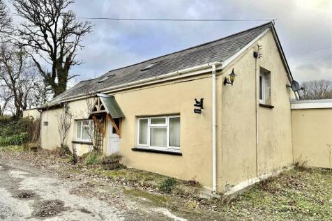 Llangybi, Lampeter 3 bed property with land for sale