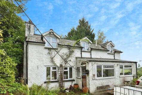 2 bedroom detached house for sale