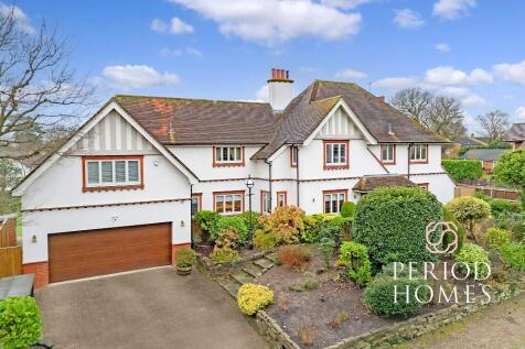 5 bedroom detached house for sale